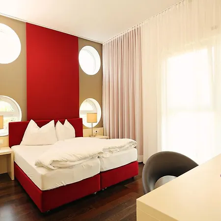 Hotell Royal X 3*
